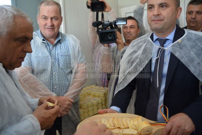 Sambata, la sase dimineata, Daea batea pietele din Botosani. Oare cauta mafia “gulerelor albe”?