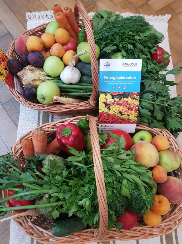 Doar unul din cinci romani cumpara produse de la piata. Batranii, clienti fideli