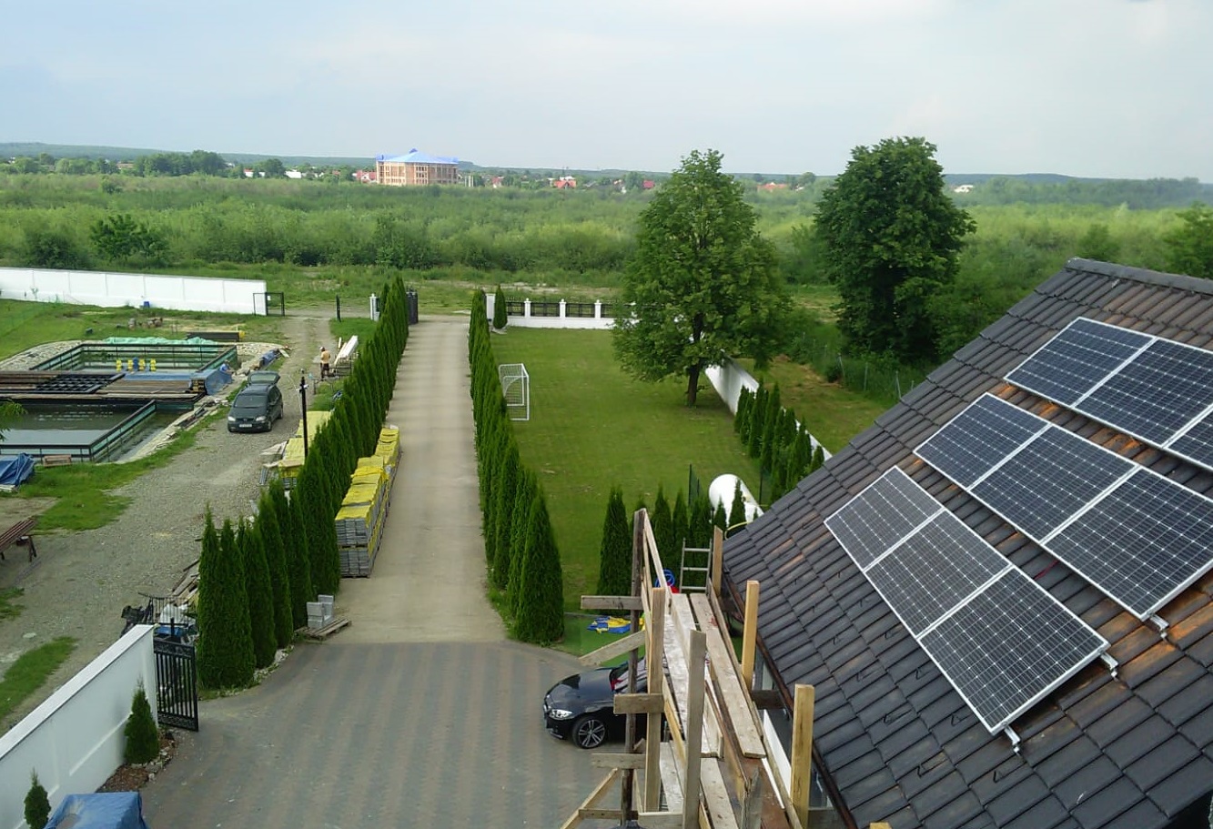 Proiecte inovatoare romanesti pentru promovarea energiei regenerabile. Casele solare castiga teren!